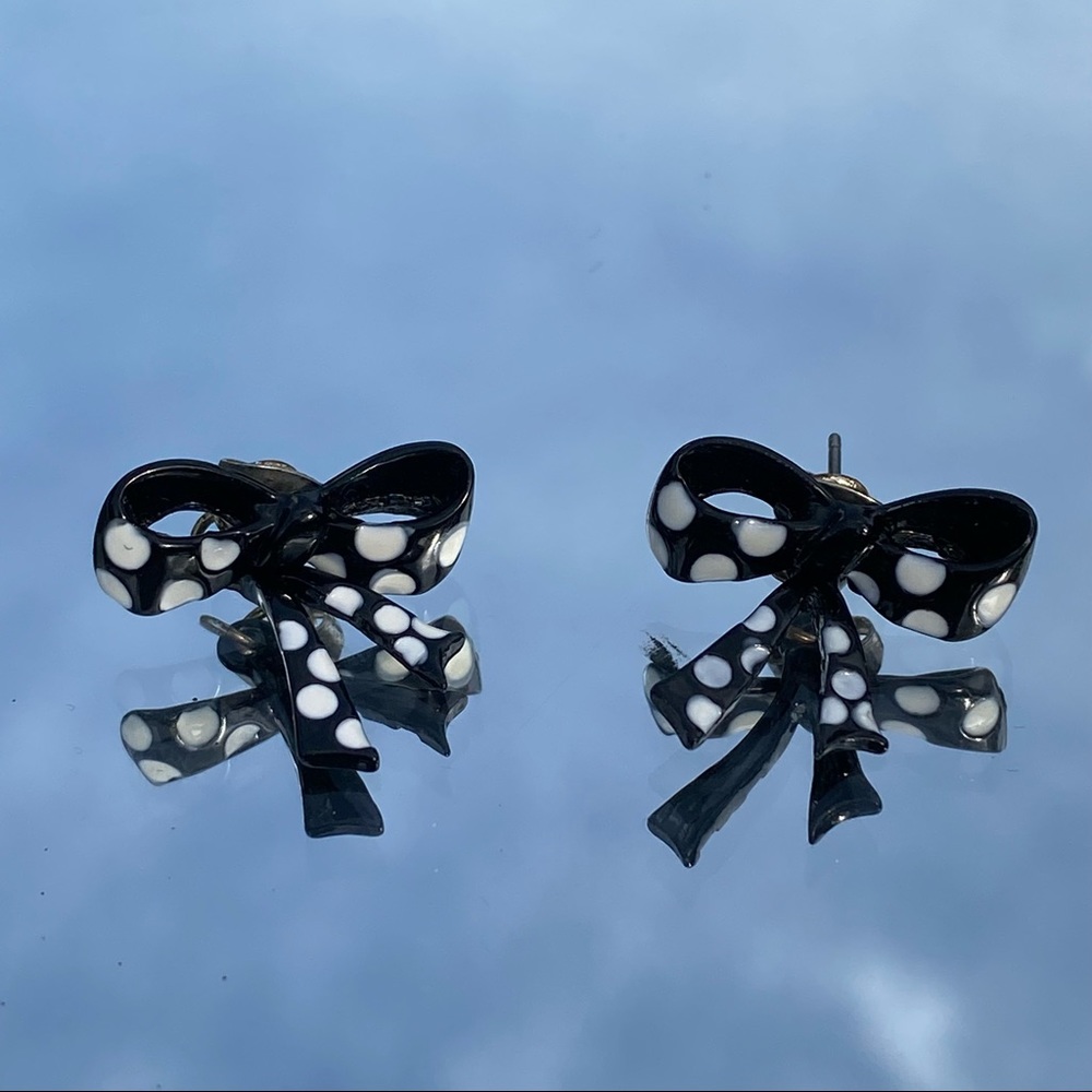 bow earrings
